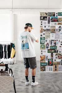 CRATE X WILLIE THE WAITER WADERS TEE