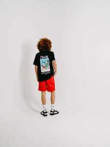 CRATE X WILLIE THE WAITER BEACH TEE