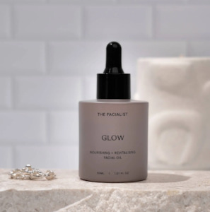 Mothers Day 1: The Facialist Glow Revitalising Facial Oil