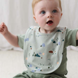 Feeding Bib - Garden Treasures