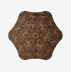 Rainwear 1: Blunt Metro - Leopard