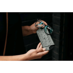 Eyewear: Fox & Leo Glasses Case - Olive Ostrich