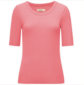 Moke Nz: MOKE NZ MEZZ TEE - SUNSET CORAL - MEZZSUNC