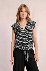 Molly Bracken: MOLLY BRACKEN LADIES SHIRT - BLACK - T1987D-BLA