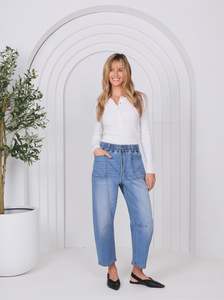 Pants: MONACO JEANS - LEO BARREL JEANS