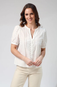 Stella Gemma: STELLA & GEMMA MADDIE BLOUSE - WHITE - SG25SS339