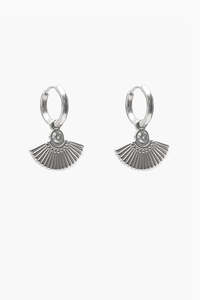 ANTLER FAN HUGGIE EARRING - SILVER