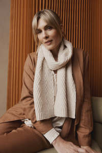 Eb Ive: EB & IVE CALISTA SCARF - DUNE