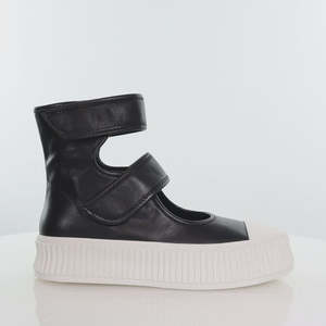 Minx: MINX -  ASTRO - BLACK IVORY SOLE