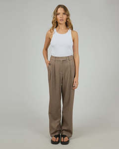Silent Theory: SILENT THEORY OPAL TEXTURED PANT - BROWN