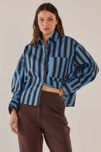 BETTY BASICS ERIN CROP SHIRT - CHOCOLATE/CORNFLOUR