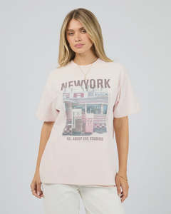 ALL ABOUT EVE NEW YORK DINER RELAXED TEE - PALE PINK