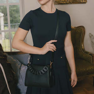 BLACK CAVIAR LUA PLAIT HANDBAG - BLACK