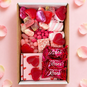 Mothers Day: A Box Full of Love for Mum