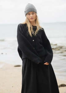 Valentine S Day: Cardigan | Alpaca (Black)