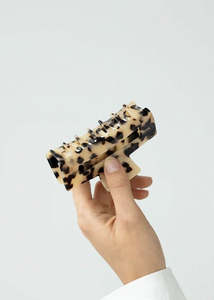 Claw Clip | Large (Light Tort)