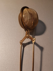 Products: Loose tea sphere infuser - Silver Cre8tive-Gems