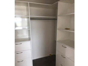 Standard wardrobe tower