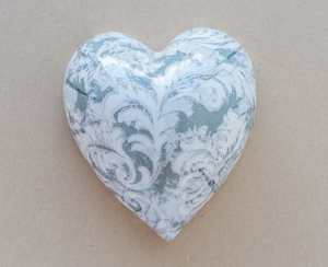 Products: large heart – grey – white pattern