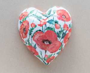 Products: large heart – red – white poppies