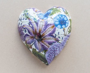 Products: large heart – clematis 2