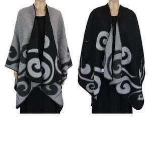 Black Curls Reversable Cape