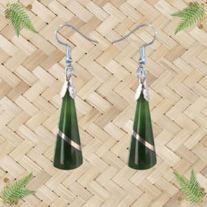 Greenstone Earrings: NZ Greenstone Wedge with Silver Thread Earrings - 25mm