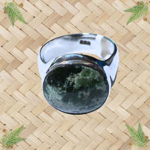 Greenstone Rings: NZ Greenstone and Silver Round 16mm Ring - Large