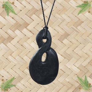 New Zealand Jewellery: NZ Greenstone Twist Pendant - Arahura Serpentine - 100mm
