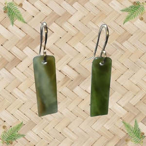 New Zealand Jewellery: NZ Greenstone Toki Earrings - 30mm