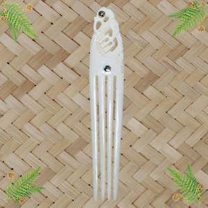 Bone Heru Manaia 4 Prong - 170mm