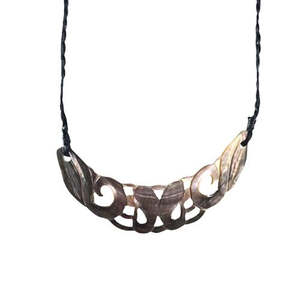 Jewellery: Mother of Pearl Crescent Necklace