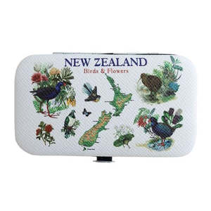 Gifts: NZ Map, Birds & Flowers Manicure Set