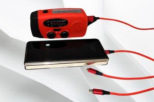 Build Your Own Emergency Bag: Radio / Torch / Powerbank
