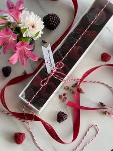 Wow jumbo raspberry and blackberry gummies, 300 gr - Crispy Eatery