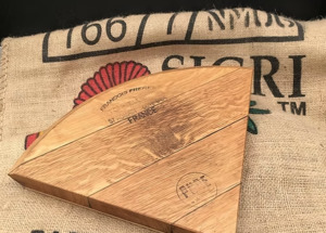 Frontpage: Wine Barrel Oak Cheese Wedge