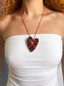 Fashion: Heart Ceramic Necklace - Red String