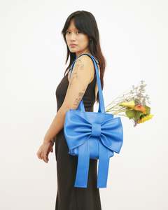 Caitlin Snell Vinyl Bow Market Bag Brown - - Blue