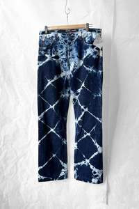 Something Special: Vintage Guess Low-Rider Bleached Jeans (29")