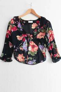 Under 30: 90s Wallis Sheer Floral Blouse (M)