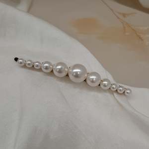 Audrey - tapered Crystal Passions sets of pearl bobby pins