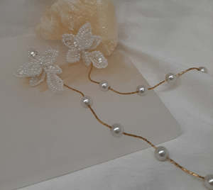Flower Picks: Amanda - lace and tiny seed beads flower shaped stud and pearl cascading earrings