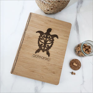 Bamboo Journal: Turtle River Rimu Veneer (rrttnb)Bamboo Journal with replaceable book