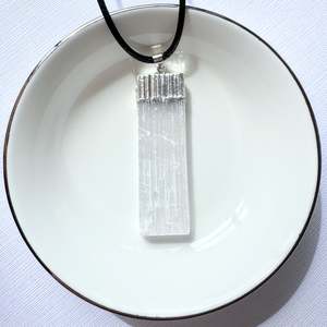 Satin Spa / Selenite Pendant