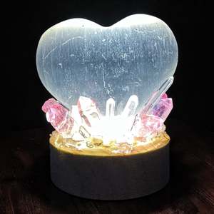 Crystal Gifts: Crystal Cluster Lamp selenite Heart.