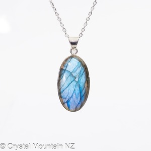 Silver Pendants: Labradorite Pendant - Silver