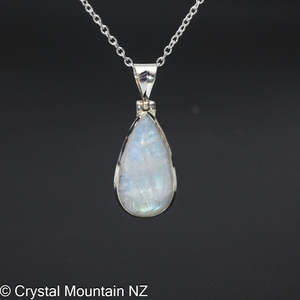 Rainbow Moonstone Pendant - Silver