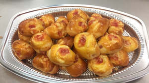 Petit Love: Petit Love - Mini Sausage Bun 迷你香肠包