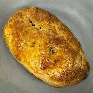 Lotus Paste and Osmanthus Petal Wagashi 莲蓉桂花馒头和菓子