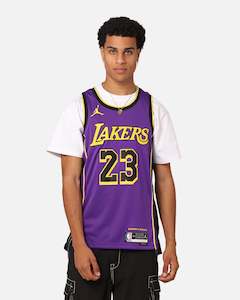 Nike Los Angeles Lakers Lebron James Dri-FIT Swingman Jersey Field Purple